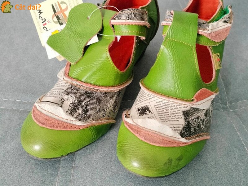 Pantofi originali din piele, verzi, cu imprimeu ziar - 2/4