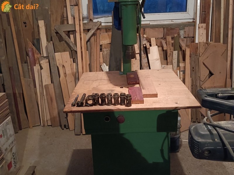 Masina de gaurit si frezat lemn, veche, functionala - 10/10