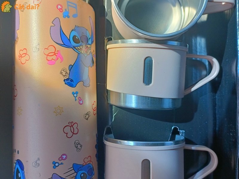 Termos cu doua cani Stitch - 2/3