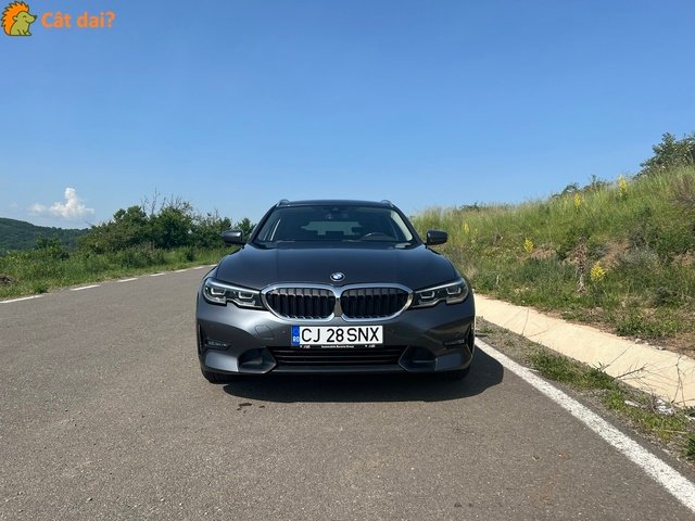BMW Seria 3 320d xDrive AT